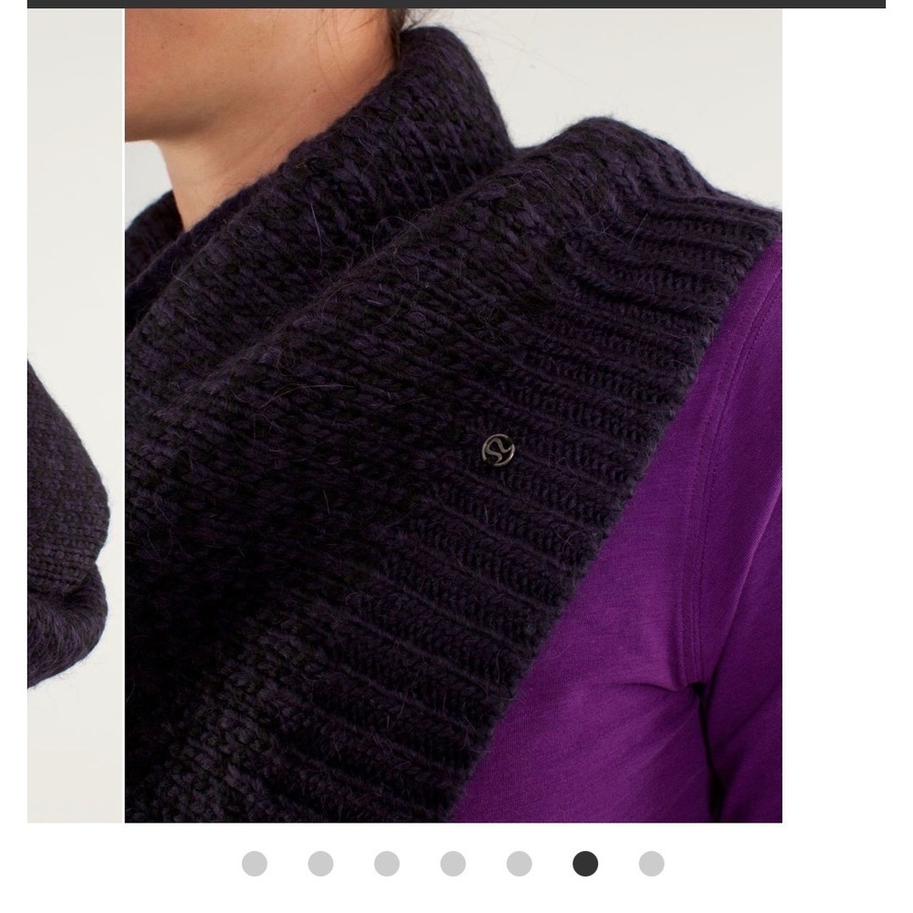 Lululemon Athletica Purple Black Wool Alpaca Chunky Knit Infinity Scarf OS